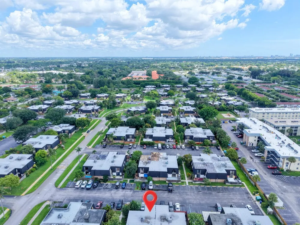 105 Woodland Road Palm Springs, FL 33461