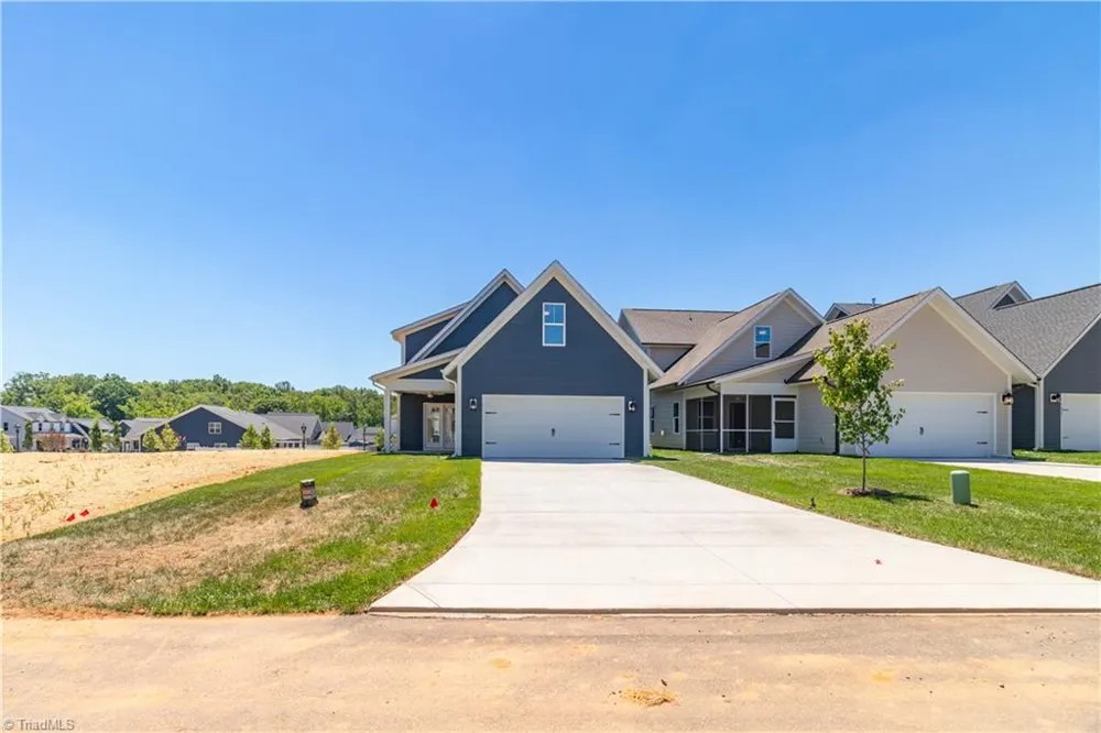1641 Cross Village Avenue Kernersville, NC 27284
