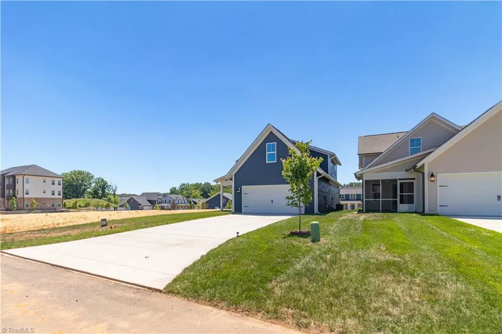 1641 Cross Village Avenue Kernersville, NC 27284
