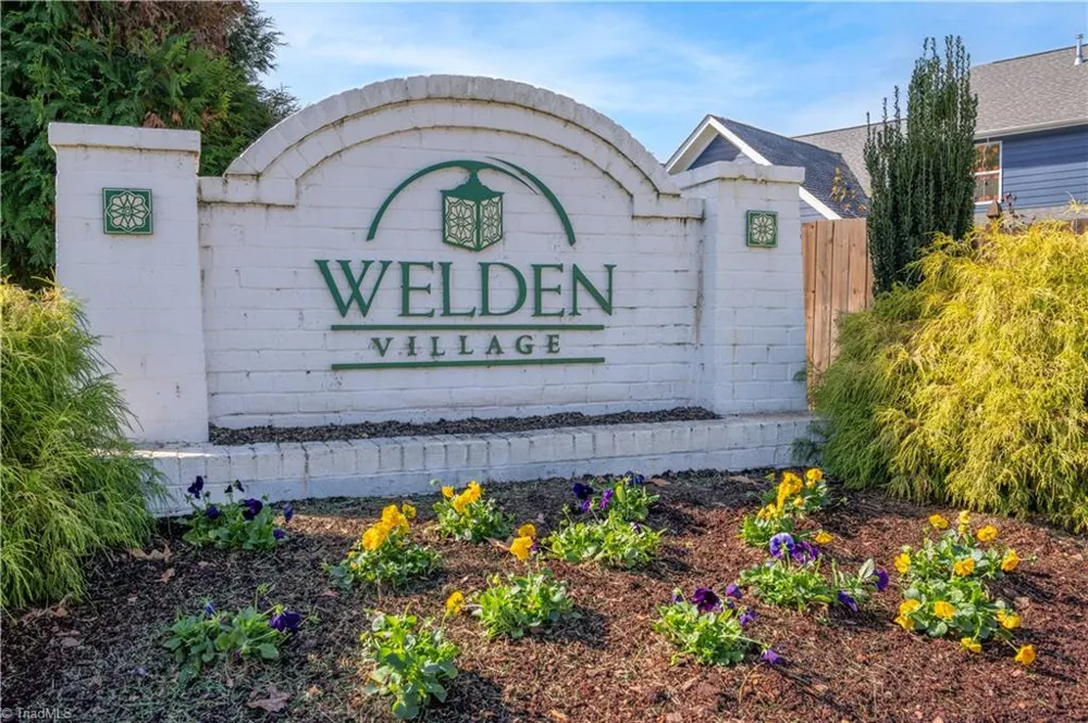 1641 Cross Village Avenue Kernersville, NC 27284