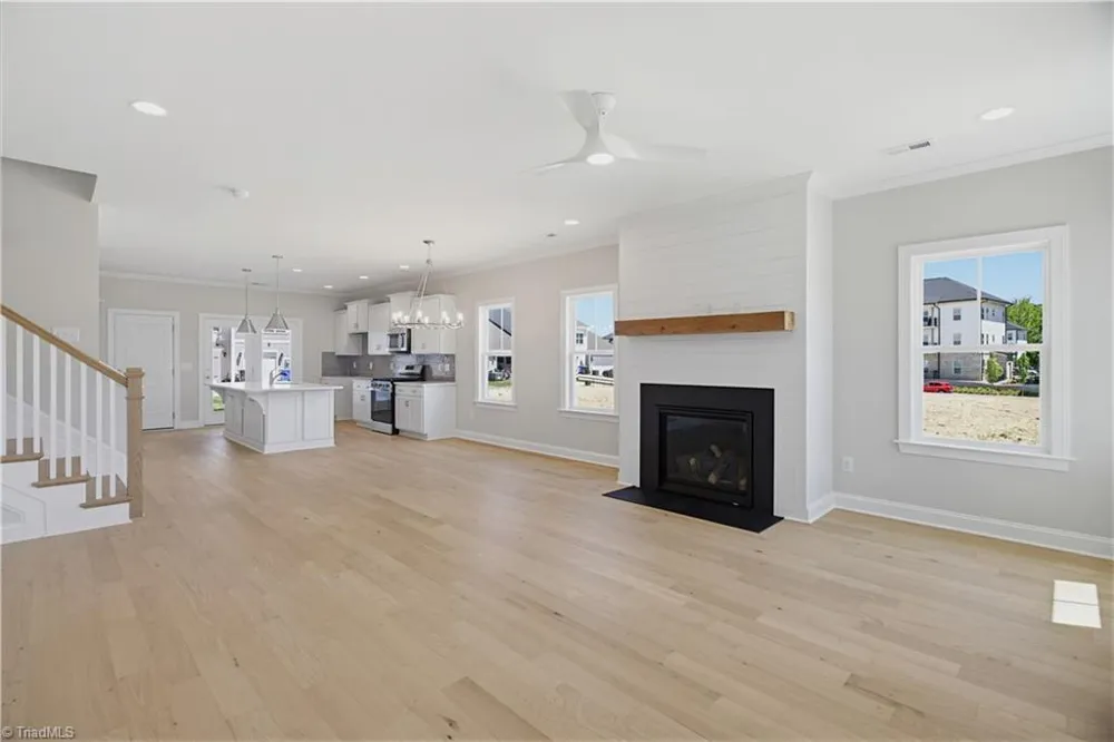 1641 Cross Village Avenue Kernersville, NC 27284
