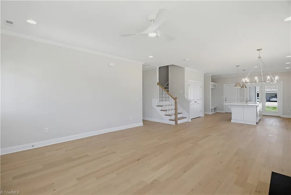 1641 Cross Village Avenue Kernersville, NC 27284