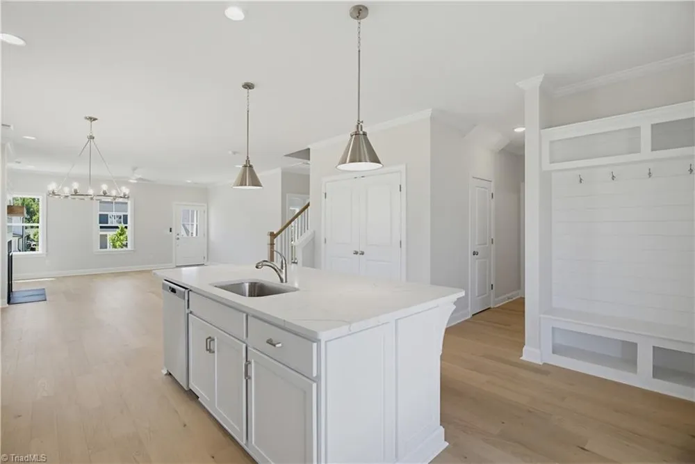 1641 Cross Village Avenue Kernersville, NC 27284