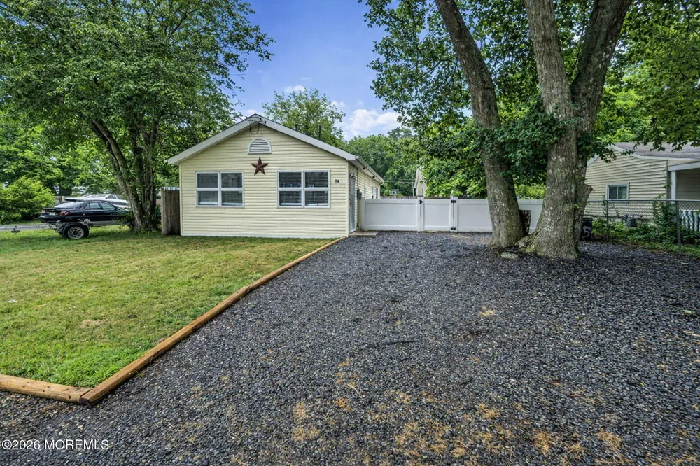54 Central Avenue Waretown, NJ 08758