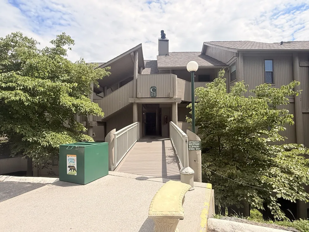 3710 Weber Rd #105-C Gatlinburg, TN 37738