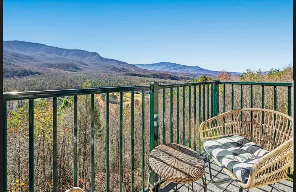 3710 Weber Rd #105-C Gatlinburg, TN 37738