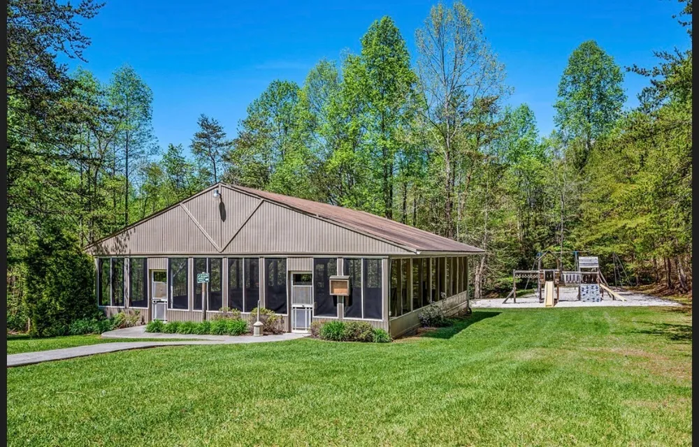 3710 Weber Rd #105-C Gatlinburg, TN 37738