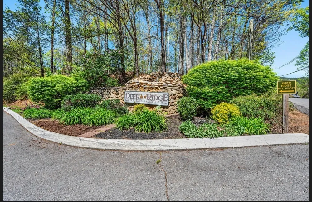 3710 Weber Rd #105-C Gatlinburg, TN 37738