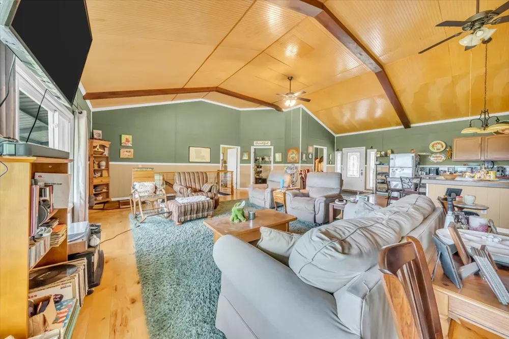 5688 Burkett Chapel Road Whitwell, TN 37397