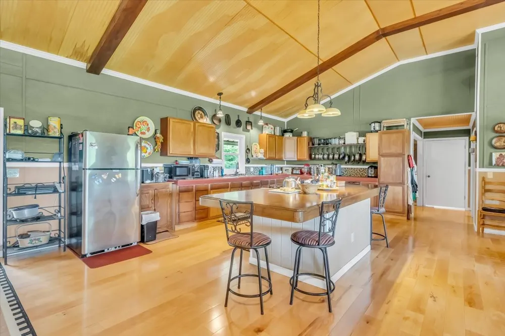 5688 Burkett Chapel Road Whitwell, TN 37397