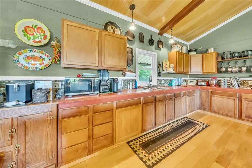 5688 Burkett Chapel Road Whitwell, TN 37397