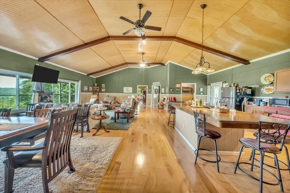 5688 Burkett Chapel Road Whitwell, TN 37397