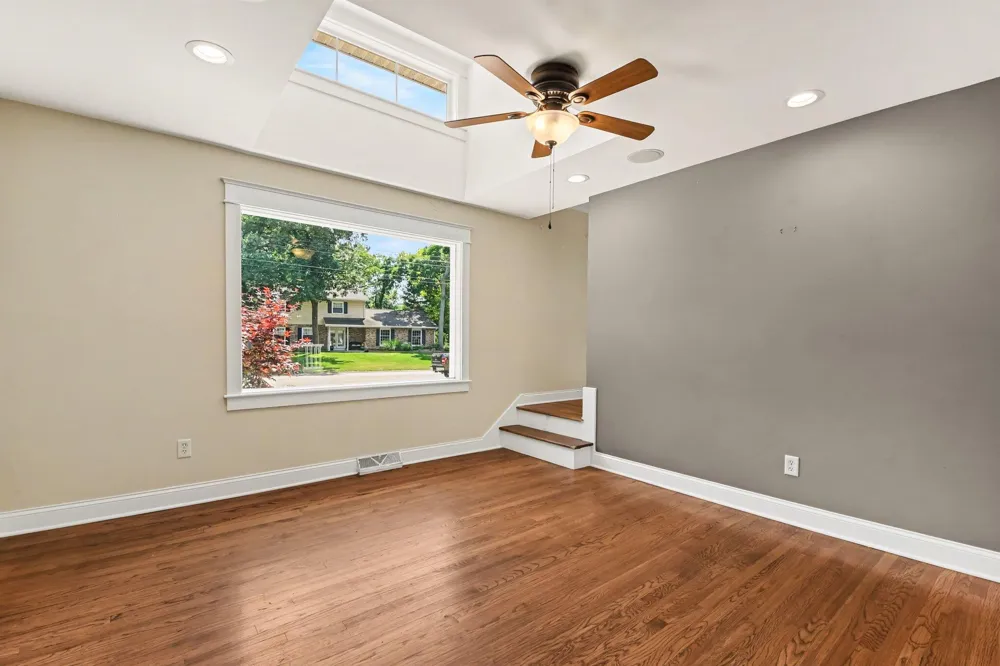 4994 Bluff Drive NE Plainfield Charter Township, MI 49525