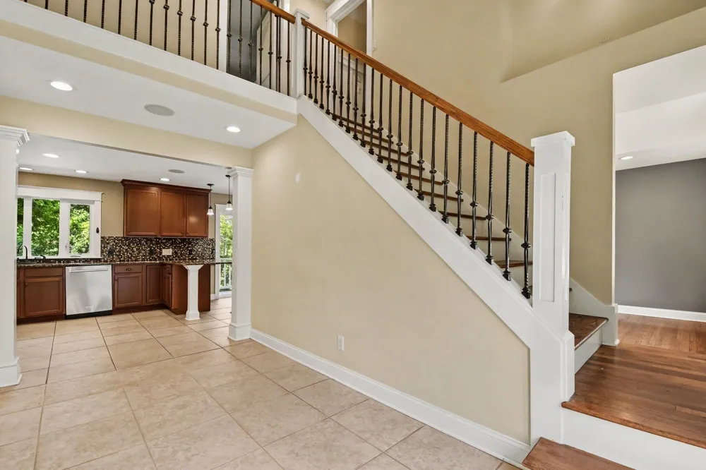 4994 Bluff Drive NE Plainfield Charter Township, MI 49525