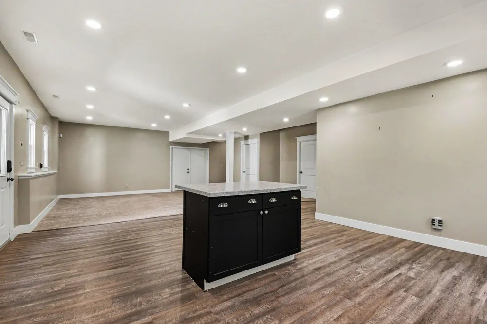 4994 Bluff Drive NE Plainfield Charter Township, MI 49525