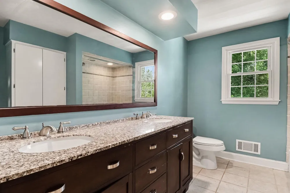 4994 Bluff Drive NE Plainfield Charter Township, MI 49525