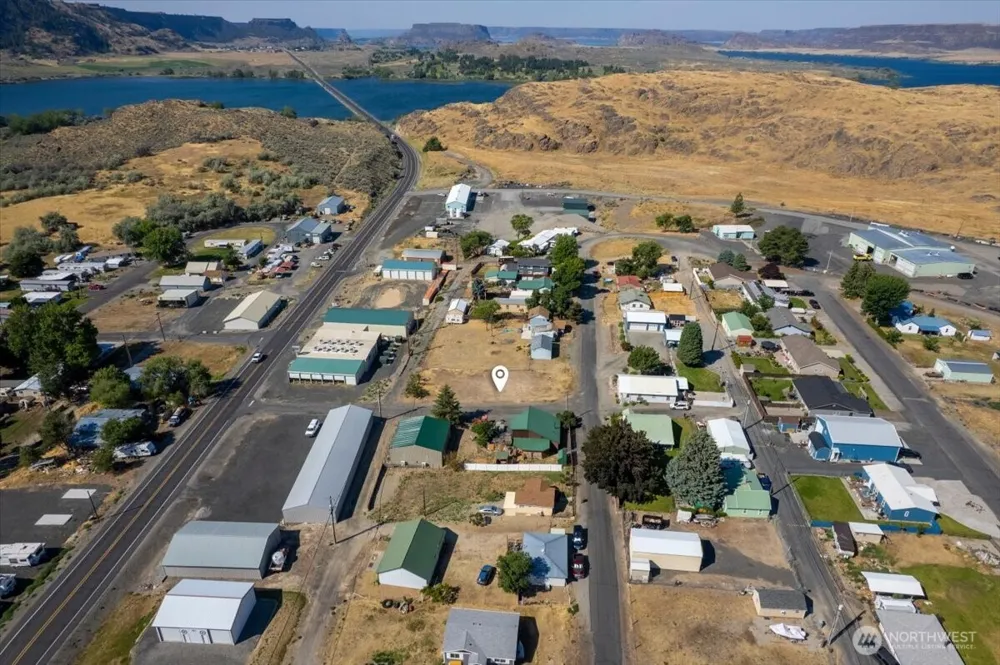 202 W Kelso Avenue Electric City, WA 99123