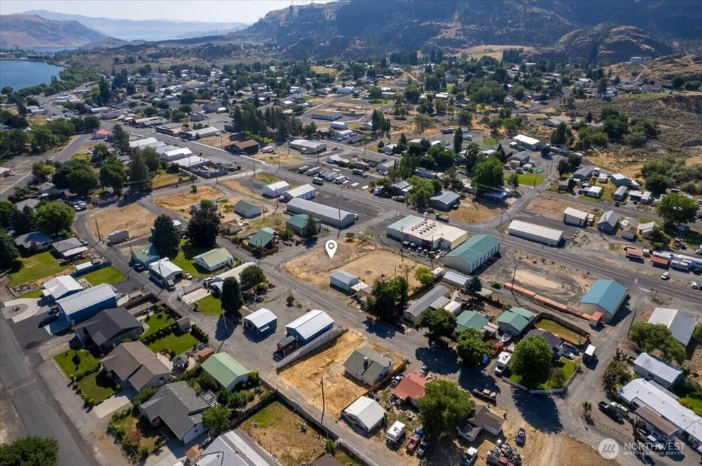 202 W Kelso Avenue Electric City, WA 99123