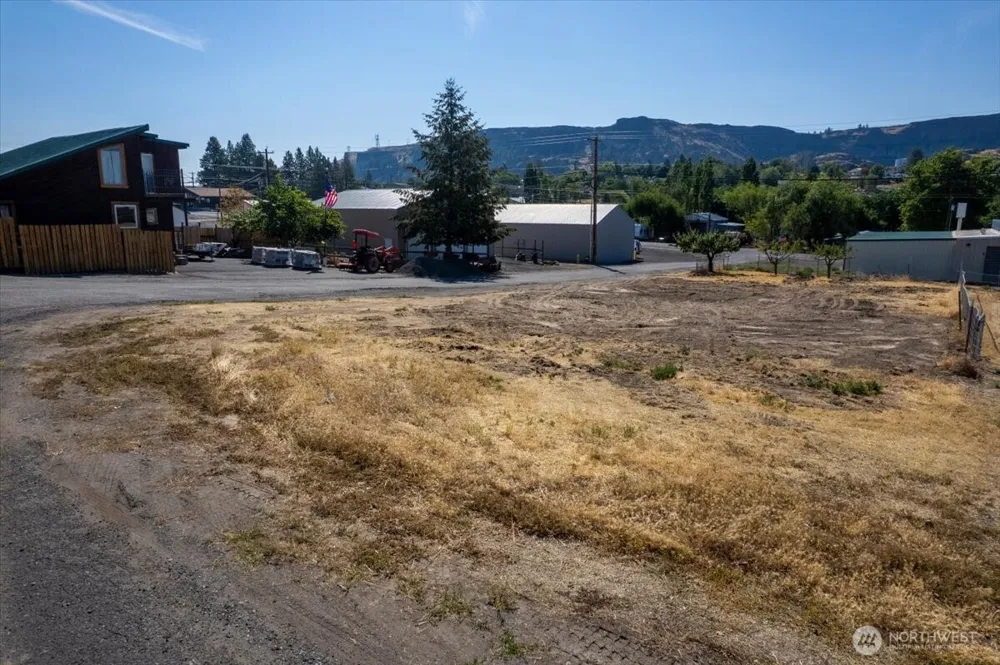 202 W Kelso Avenue Electric City, WA 99123