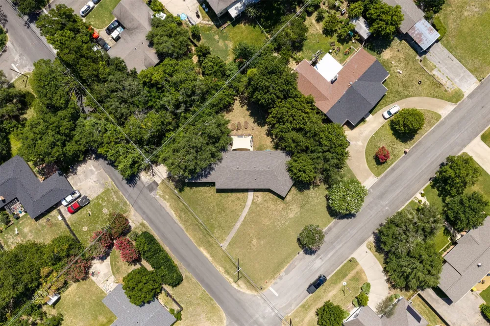 627 Bellaire Drive Woodway, TX 76712