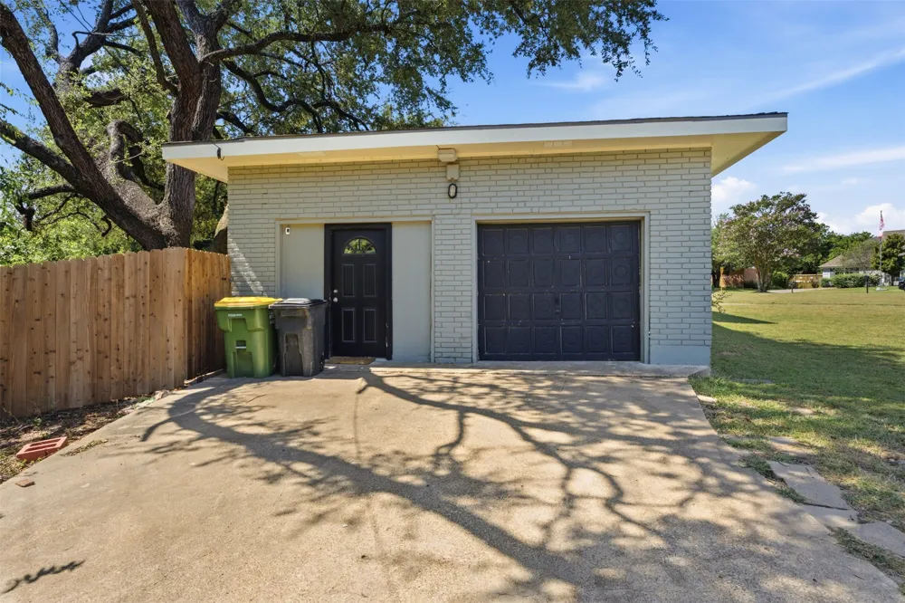 627 Bellaire Drive Woodway, TX 76712