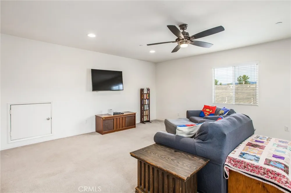 1274 Pinehurst Dr. Calimesa, CA 92320