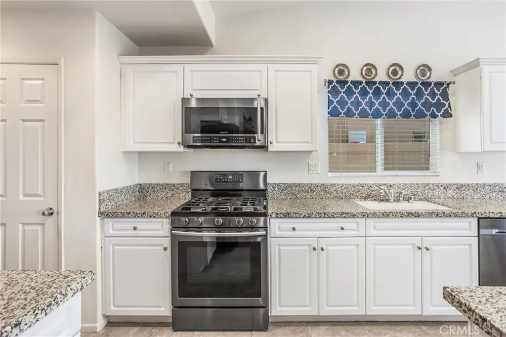 1274 Pinehurst Dr. Calimesa, CA 92320