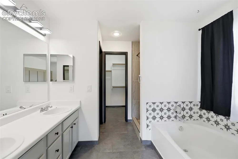 5644 Many Springs Drive Colorado Springs, CO 80923