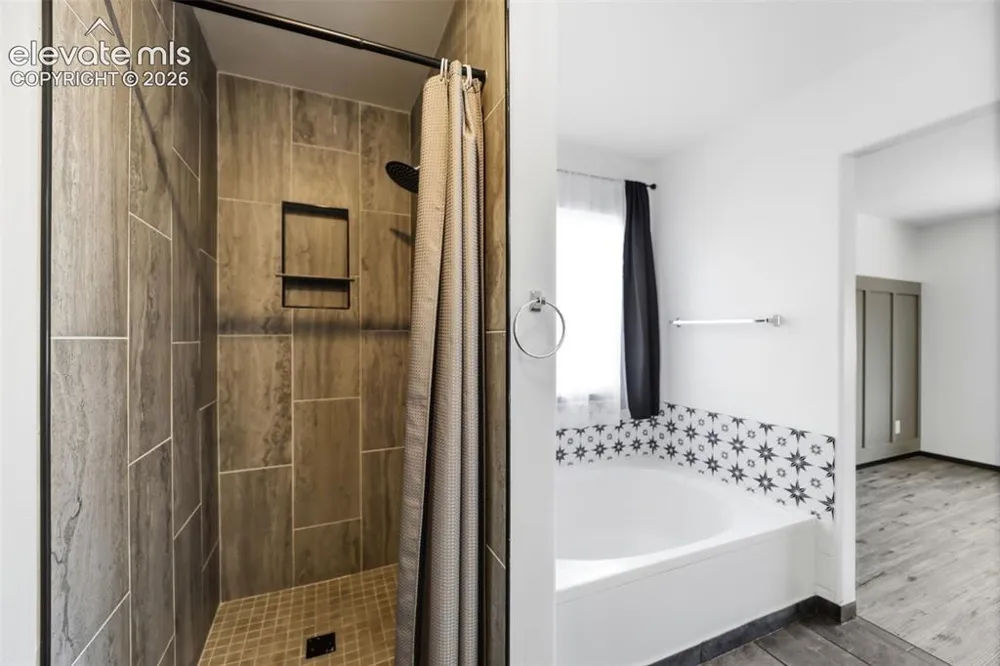 5644 Many Springs Drive Colorado Springs, CO 80923