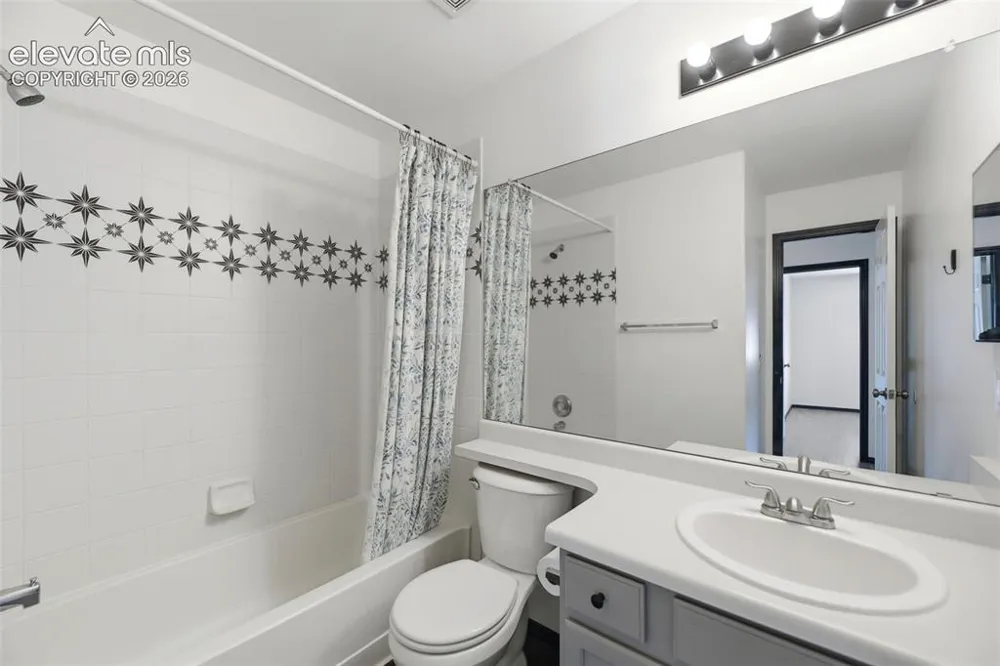 5644 Many Springs Drive Colorado Springs, CO 80923