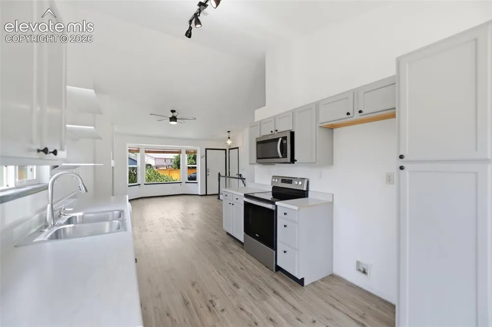 5644 Many Springs Drive Colorado Springs, CO 80923