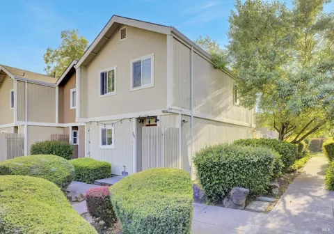 566 Santa Alicia Drive