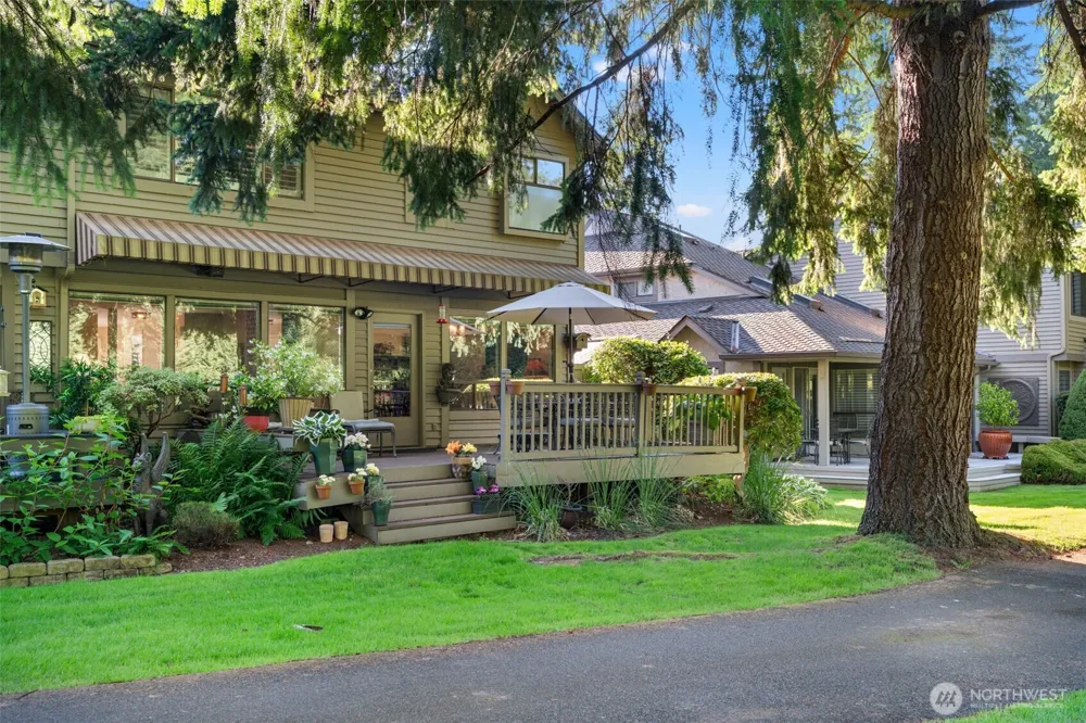 16968 65th Lane NE Kenmore, WA 98028
