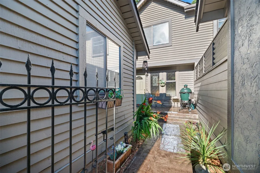 16968 65th Lane NE Kenmore, WA 98028
