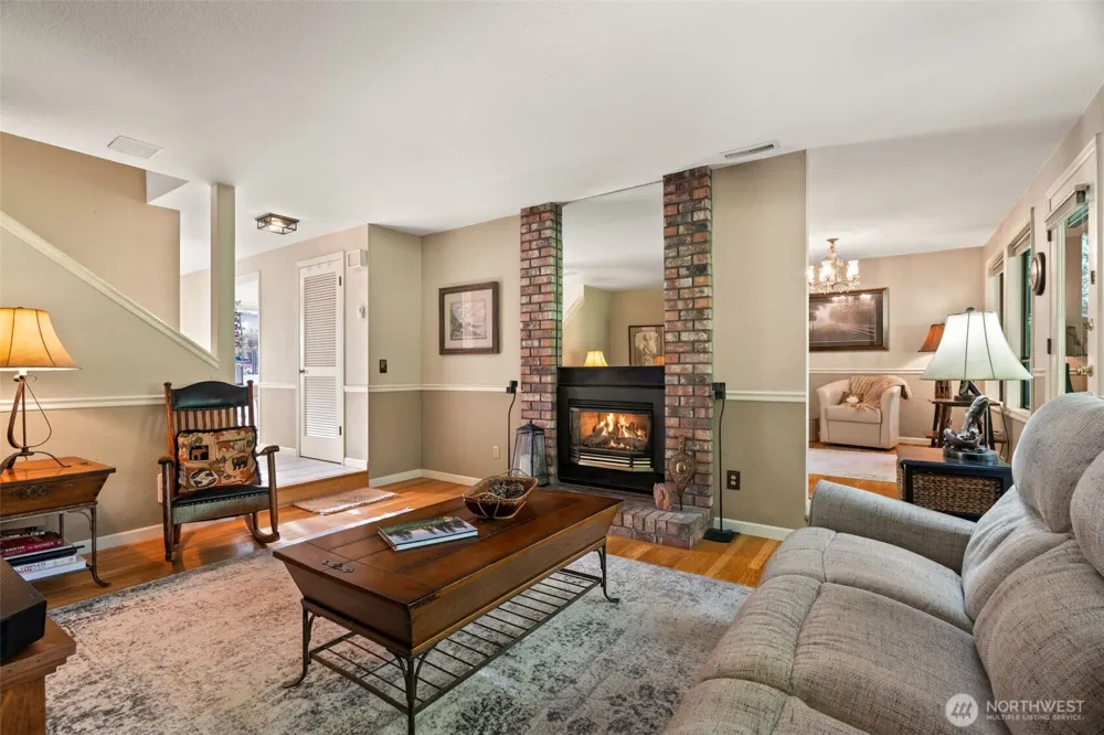 16968 65th Lane NE Kenmore, WA 98028
