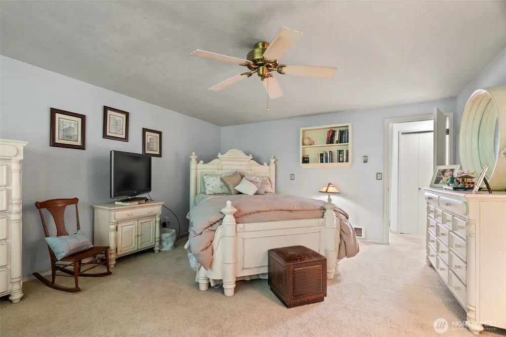 16968 65th Lane NE Kenmore, WA 98028