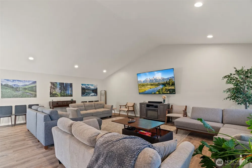16968 65th Lane NE Kenmore, WA 98028