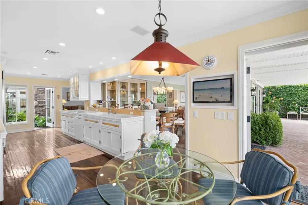 1921 Yacht Colinia Newport Beach, CA 92660