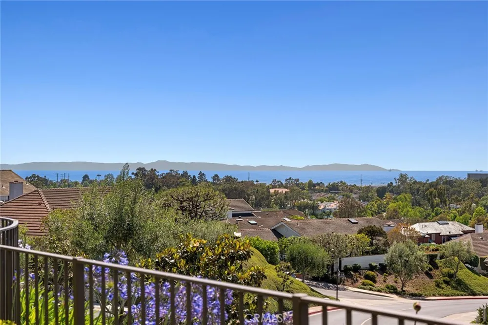 1921 Yacht Colinia Newport Beach, CA 92660