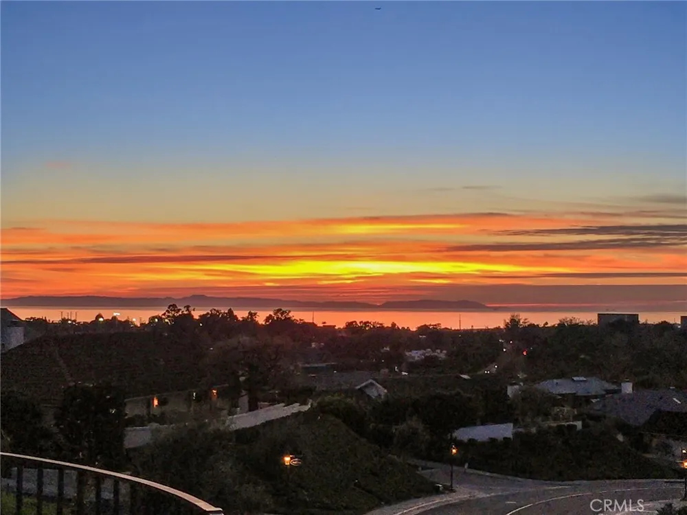 1921 Yacht Colinia Newport Beach, CA 92660