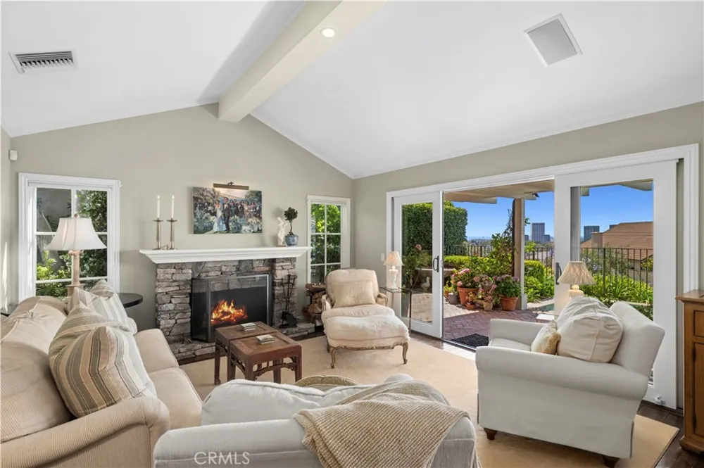 1921 Yacht Colinia Newport Beach, CA 92660