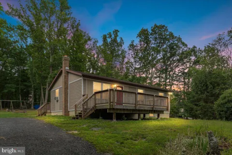 230 SWALLOW PLACE