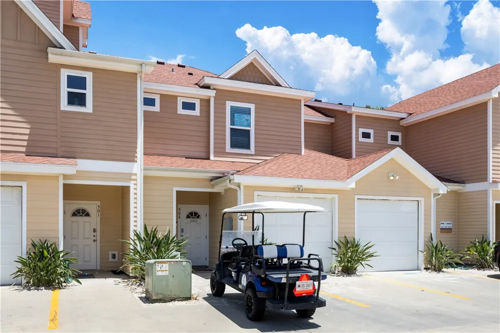 1813 S 11th Street #502 Port Aransas, TX 78373