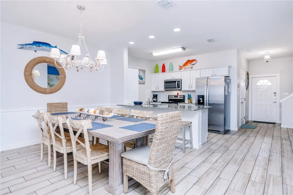 1813 S 11th Street #502 Port Aransas, TX 78373