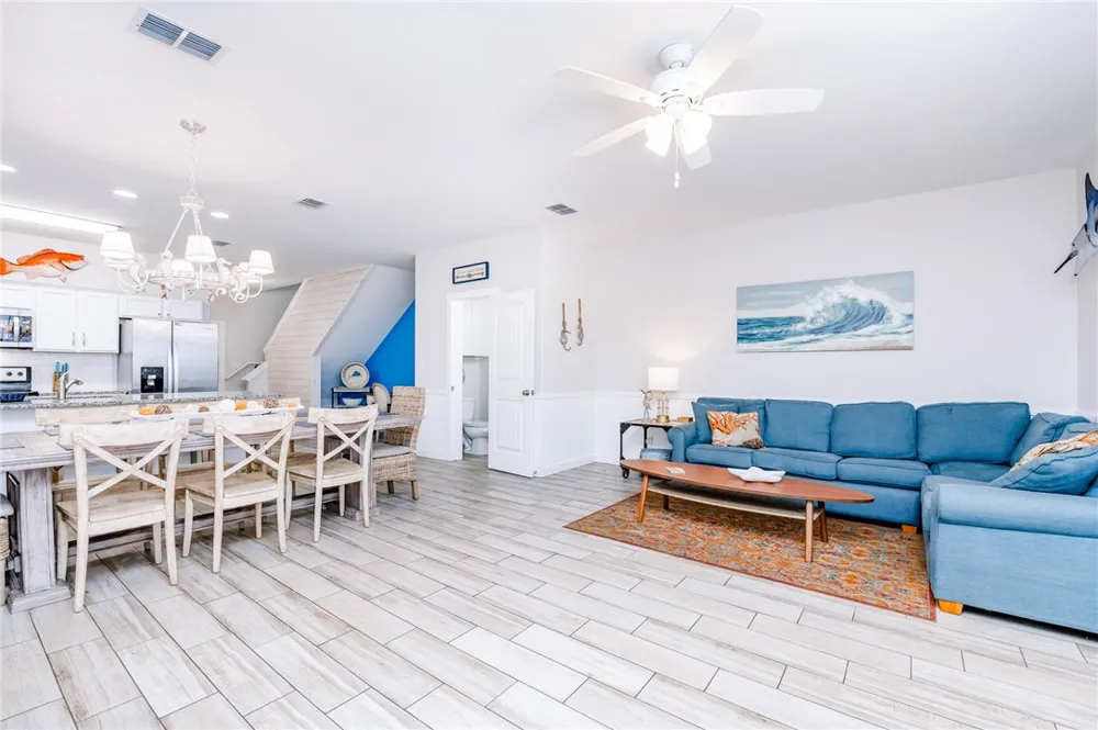 1813 S 11th Street #502 Port Aransas, TX 78373