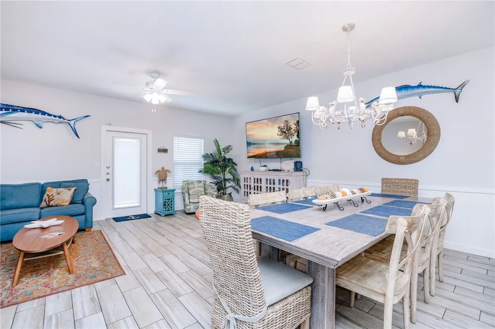 1813 S 11th Street #502 Port Aransas, TX 78373
