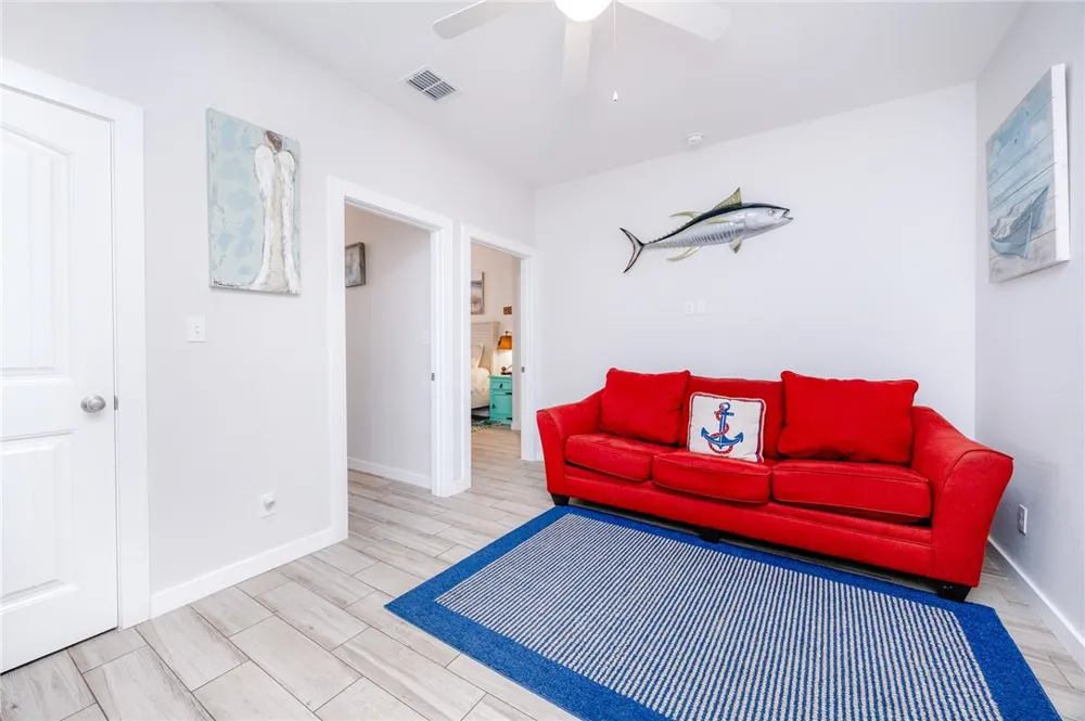 1813 S 11th Street #502 Port Aransas, TX 78373