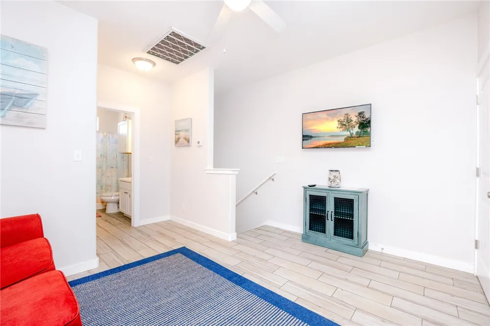 1813 S 11th Street #502 Port Aransas, TX 78373