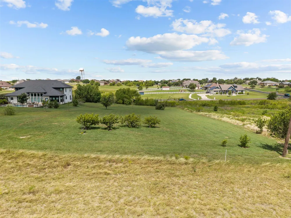 120 Apache Pass Hutto, TX 78634