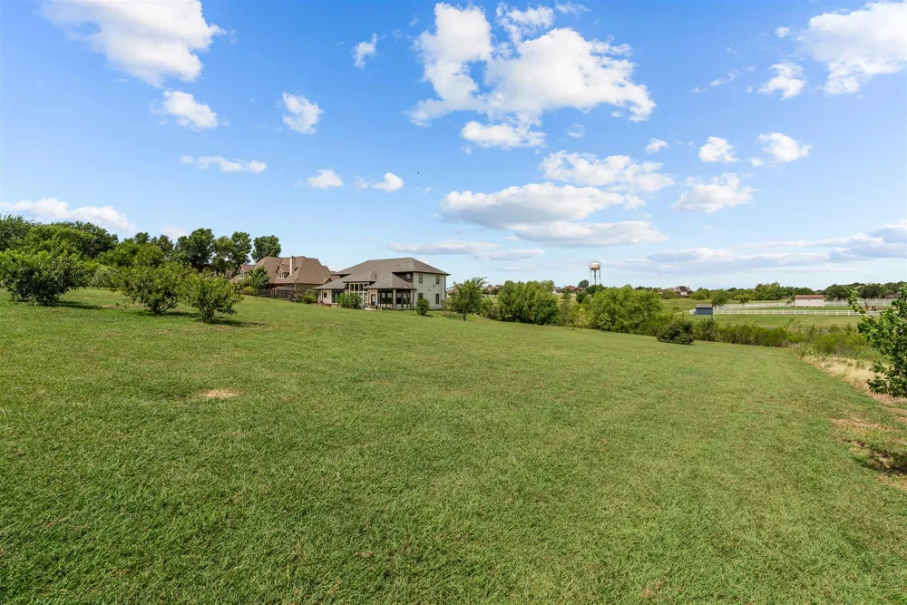 120 Apache Pass Hutto, TX 78634